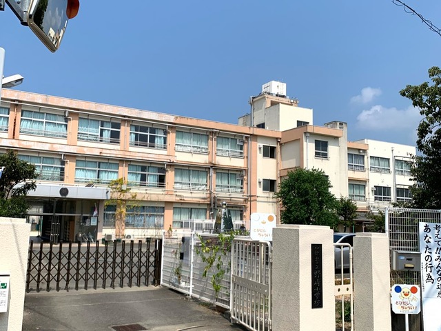 野崎小学校